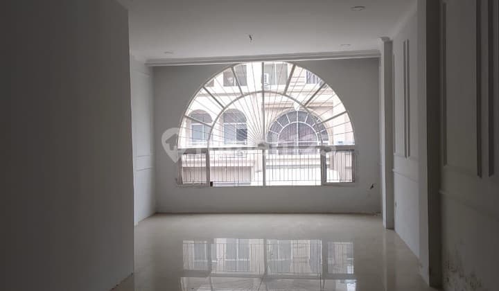 Disewakan Ruko 2,5 Lantai Siap Huni Di Grand Galaxy City, Bekasi