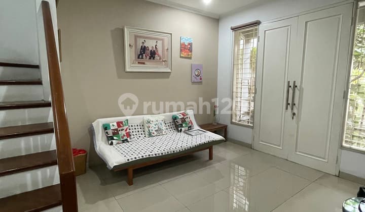 Cozy, Clean, Simple Minimalist House in Puri Indah