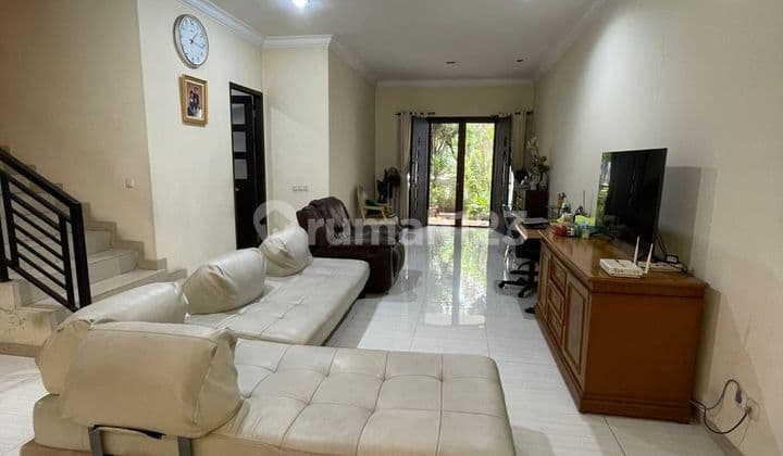 Rumah Depan Taman Cluster Baru Modern di Permata Buana