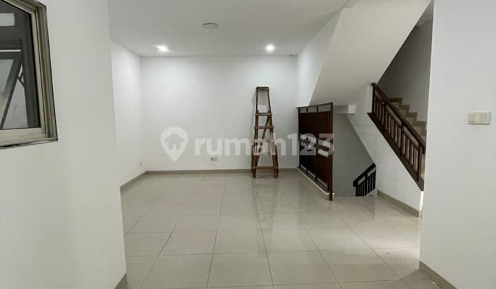 Rumah Siap Huni, sudah renovasi, Tinggal Masuk, di Puri Mansion