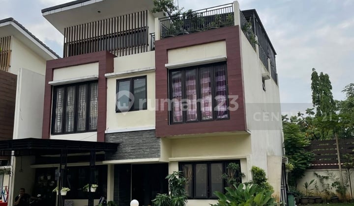 Rumah Hook 2,5 Lantai Dalam Townhouse Terbaik di Depok Jawa Barat