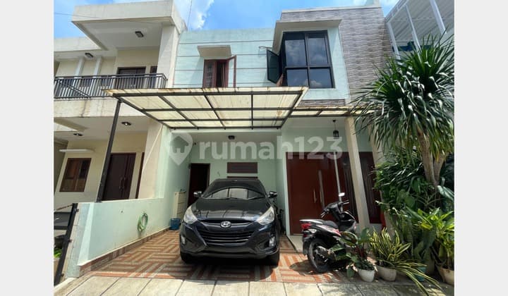 Rumah 2 Lantai Modern Minimalis di M Kahfi Jagakarsa Jakarta Selatan