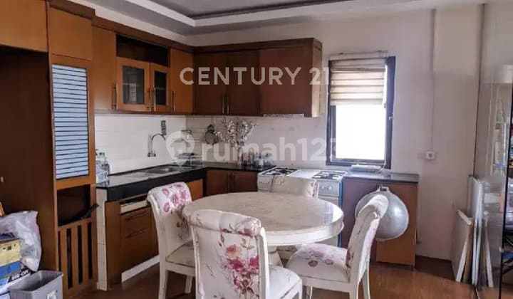 3 Bedroom Apartment in Puri Garden Kembangan, West Jakarta