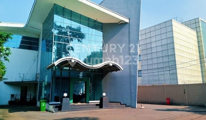 GEDUNG KANTOR 3 LANTAI DAN GUDANG DIBAWAH NJOP PANCORAN JAKSEL