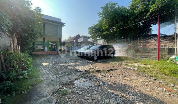 Dijual Rumah & Bangunan Siap Pakai Di Tanah Luas Tepi Jalan Depok