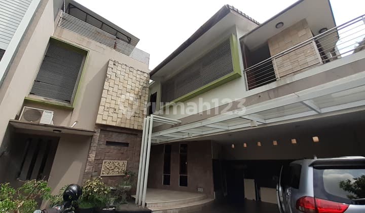 Rumah Modern 2 Lantai Ada Kolam Renang Dijual Cepat Dalam Townhouse Di Kebagusan Jakarta Selatan