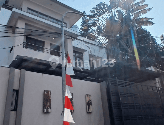 3-Story Ready-to-Occupy House in Kebagusan, South Jakarta