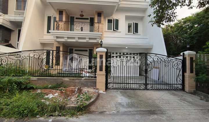 Rumah Di Permata Buana Siap Huni