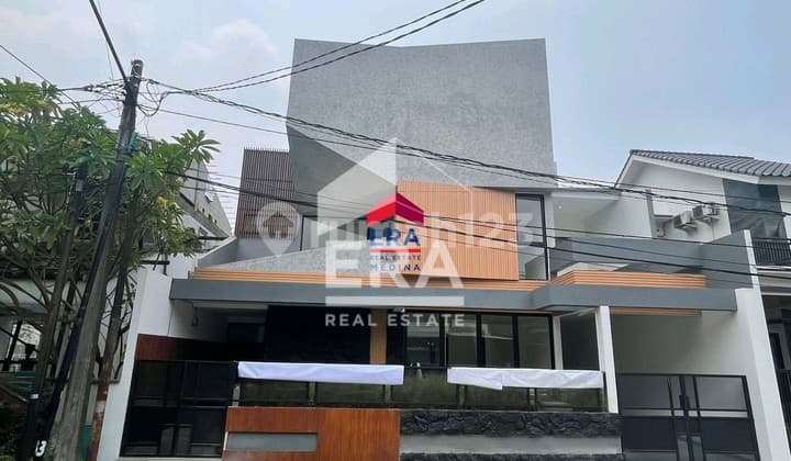 Rumah Baru Ada Kolam Renang Di Bintaro