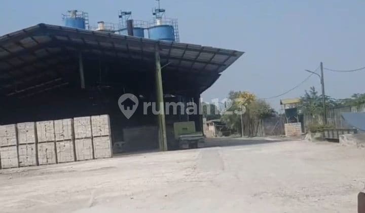 Sewa Gudang Tipar Cakung , Pinggir Jalan Raya Tipar Cakung, 2 KM Ke Toll IN/OUT JOR, Strategis