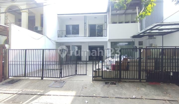 Dijual Cepat Rumah Usaha Gading Elok Utara Kelapa Gading -Cocok Utk Buka Cafe/Resto, Kantor, Ekspedisi, Apotik, Carwash, Dll. Lokasi Strategis di Jalan Ramai - Pinggir Jalan
