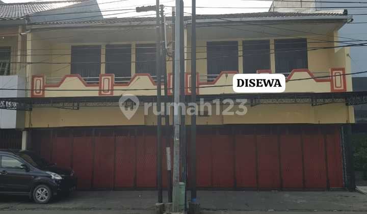 For Rent: 2.5-Story Shop House in Buaran, East Jakarta
