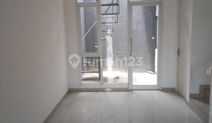 Rumah Baru 2 Lantai Siap Huni Belum Pernah Ditempati