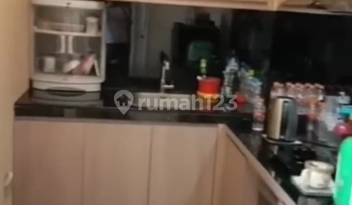 Landmark Residence Tower B Lantai 8 Tinggal Bawa Koper