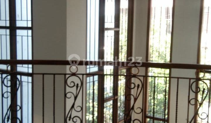 Rumah Tumbuh Dalam Cluster Batununggal Hadap Barat