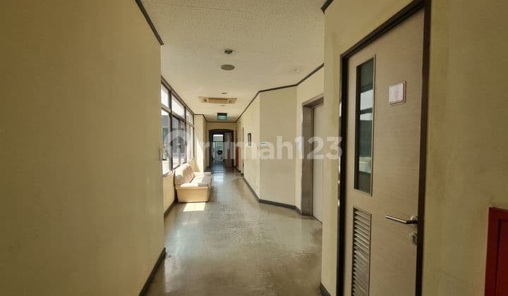 Gedung Di Menteng Cocok Untuk Perkantoran #07
