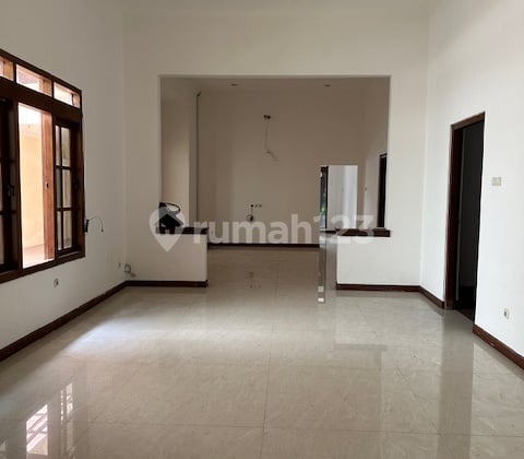 Rumah Menteng Siap Huni Di Sewakan,rumah Dalam Keadaan Terawat Dan Nyaman 07