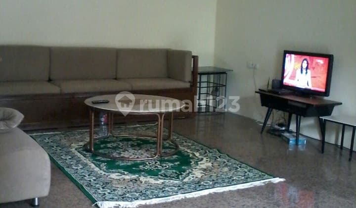 Di Sewakan Rumah Menteng Lokasi Tenang Cocok untuk Tempat Tinggal