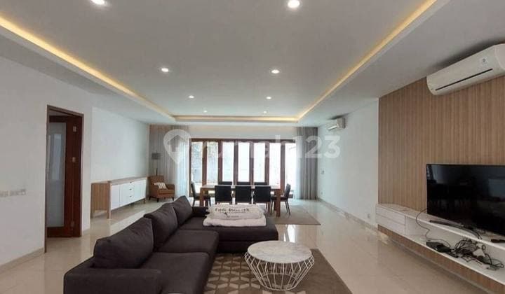 Menteng House For Rent Ready To Move In