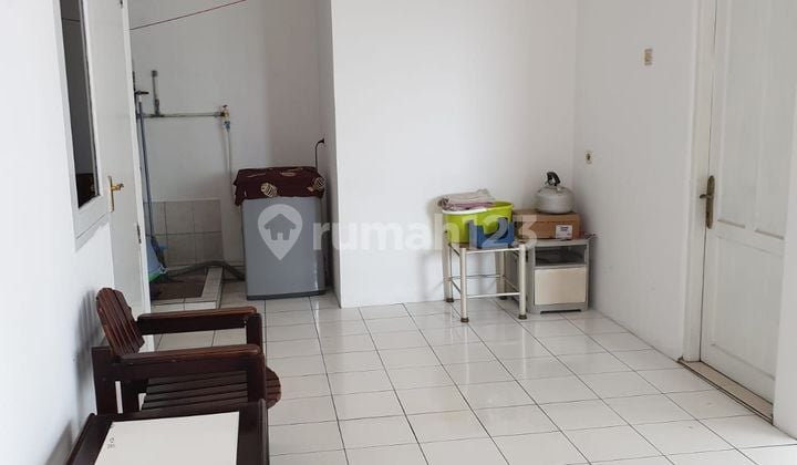 Dijual rumah 1½ Lantai Griya Permata seberang Metland puri