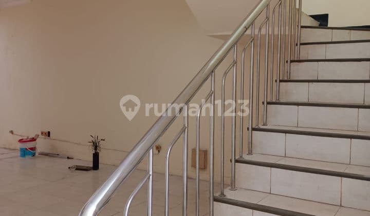 Dijual Rumah 2 Lantai Bumi Permata Indah Karang Tengah