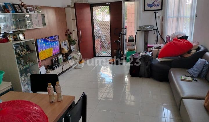 Rumah 2 Lantai Taman Semanan Indah jakbar