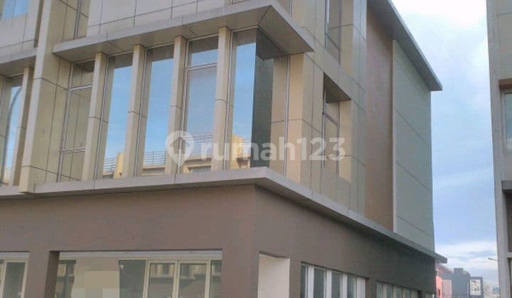 For Rent 2.5 Story Corner Shop in Ginza Green Village, Cipondoh