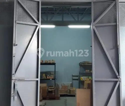 Neat and Affordable Warehouse 261m² Villa Melati Mas Serpong