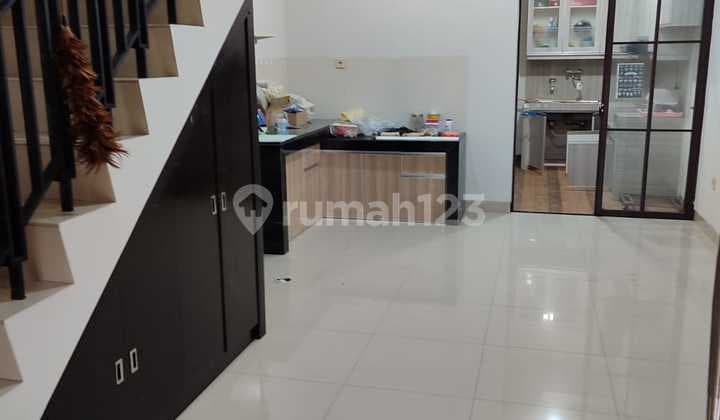 Rumah Hunian di Cluster East Asia Green Lake City Nego