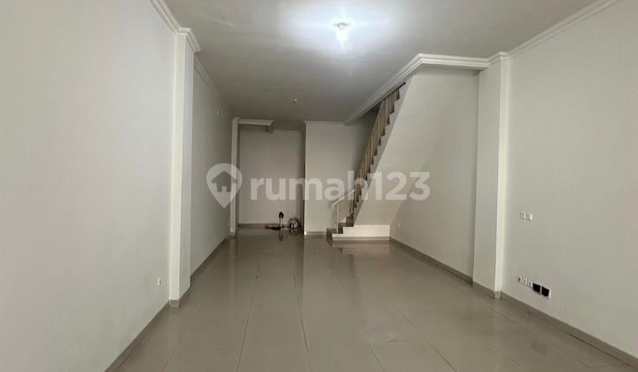 For Sale Shop House 3.5 floors Green Lake City Commercial Center