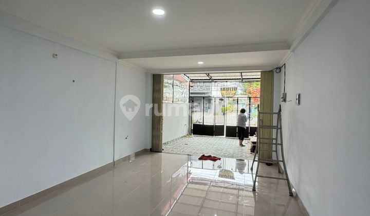 2-Story Ready-to-Use Shop House in Grand Poris Tangerang, Location Negotiable