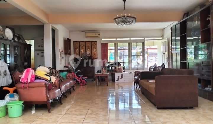 Rumah 2 Lantai Siap Huni di Taman Alfa Indah Jakarta Barat Nego