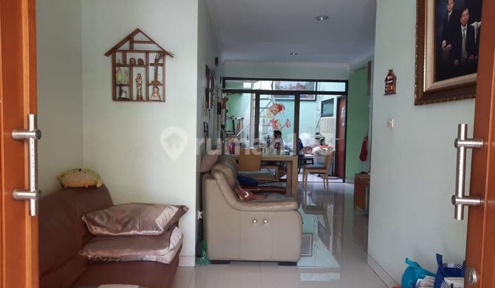 Beautiful House 1¼ Floors Kosambi Baru West Jakarta