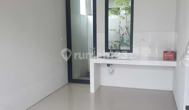Dijual Rumah 2Lt Brio Citra Garden Puri