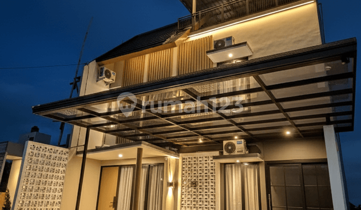 Villa 800 Jutaan Free Management, 3 Menit Selecta
