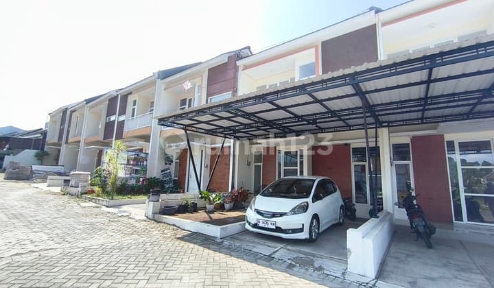 Villa Kota Batu Full Furnished Siap Pakai Dekat Jatimpark 900 Juta An