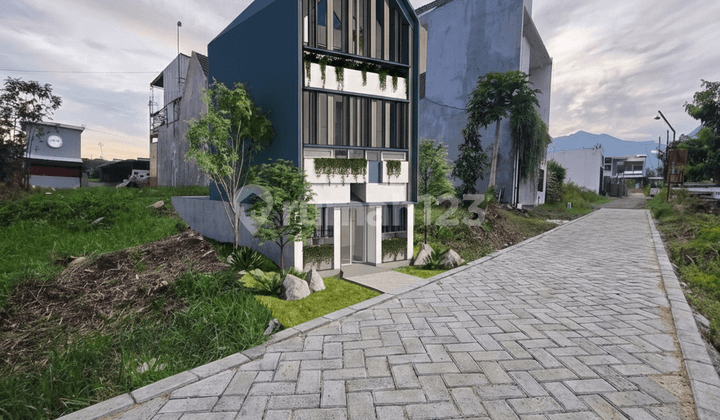 Kos Area Cafe Dau Dermo Malang