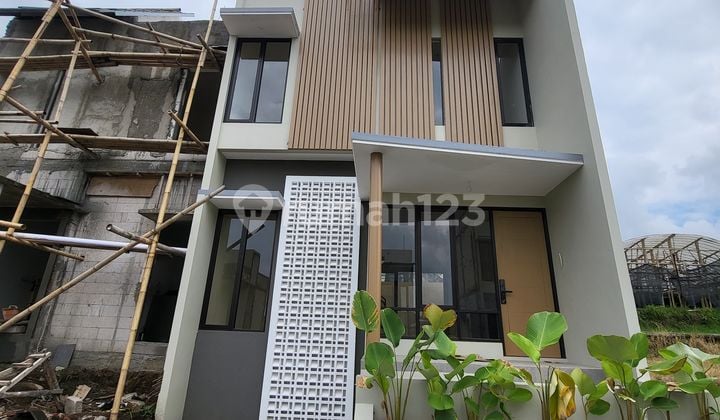 Villa Dijual Jantung Kota Batu Area Pasar Bunga Batu