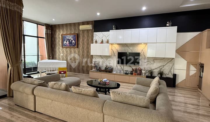 Rumah Mewah Pik Katamaran 412M2 4 Lantai