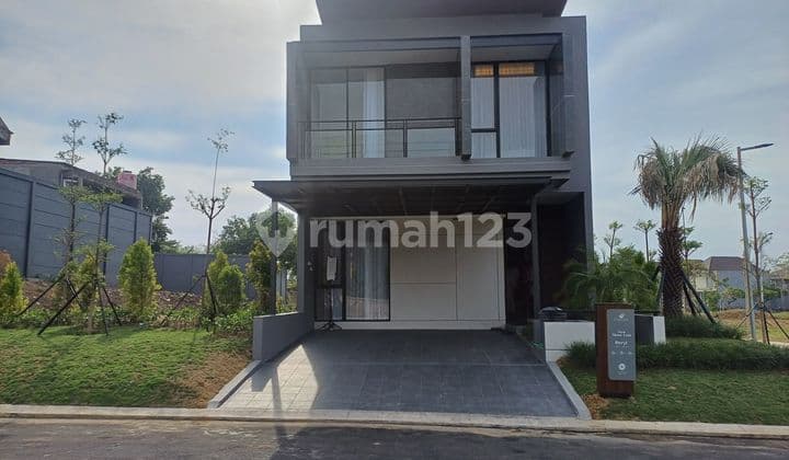 Rumah Baru 2 Lantai Kontemporer Modern Tropical Di Citraland Surabaya