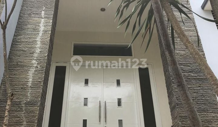 Rumah 3 Lantai Siap Huni di Ancol Jakarta Utara