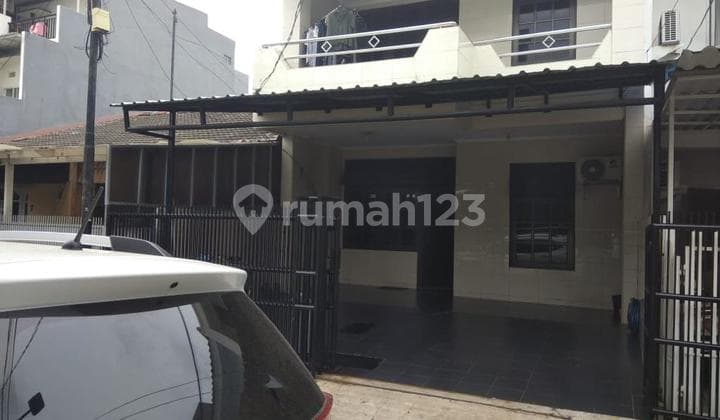 Rumah Standar Siap Huni di Janur Kuning Kelapa Gading