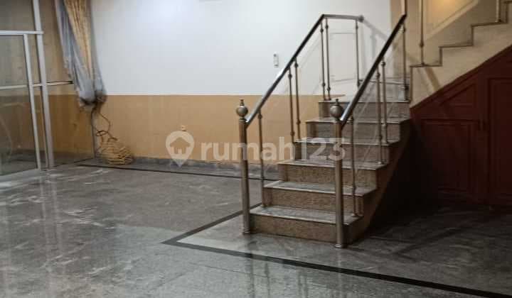 Rumah Hitung Tanah Cocok Bangun Ulang Murah Bebas Banjir di Gading Kirana Kelapa Gading