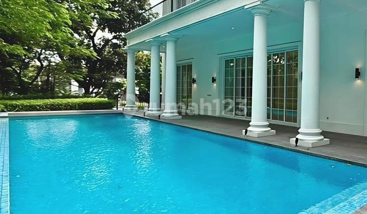 Brand New Luxuriouse American Classic di Menteng Jakarta Pusat