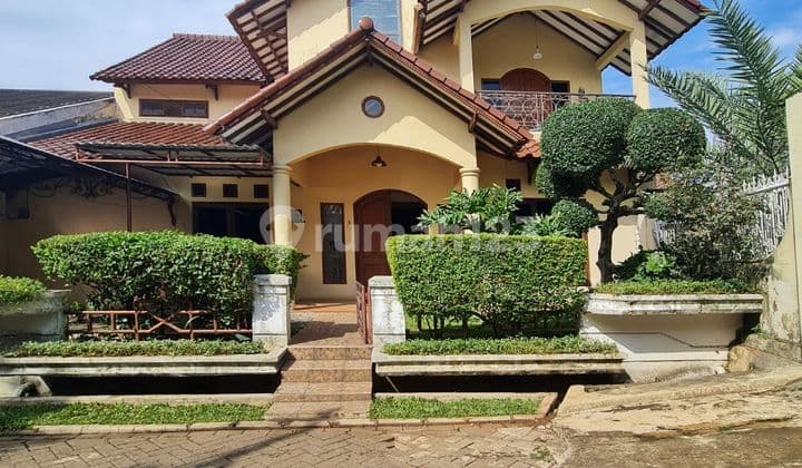 Hot Sale !! Affordable Luxury House with Large Land in Bintaro Jaya Sector 4