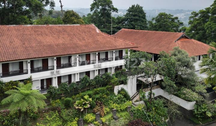 Resort Aktif Full Furnish Lahan Seluas 2.5 Ha View Gunung Di Sentul Puncak Bogor