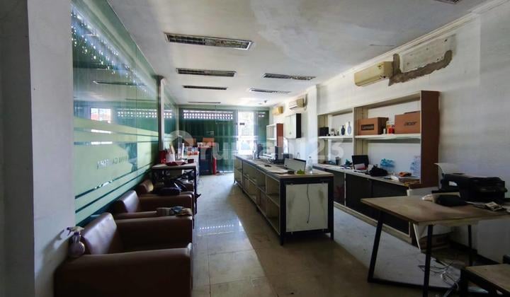 RUKO 3 LANTAI HOOK EX KANTOR AREA JEMURSARI LKS NOL JALAN UTAMA