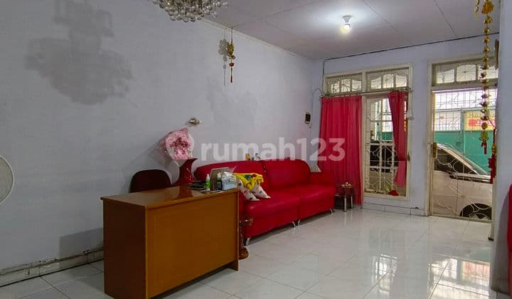 Rumah 2 Lantai Bagus SHM Daerah Keadilan Siap Huni Rm185