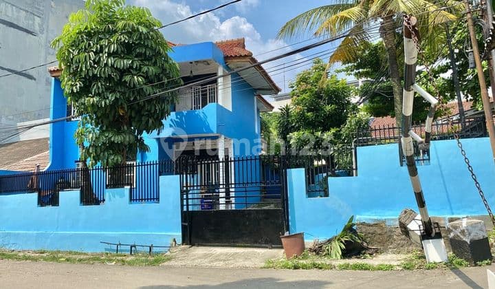 Ready-to-occupy house in Taman Me at Taman Meruya Ilir