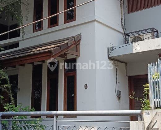 Nice Cheap House Ready to Live Comfortable Strategic in Tomang West Jakarta